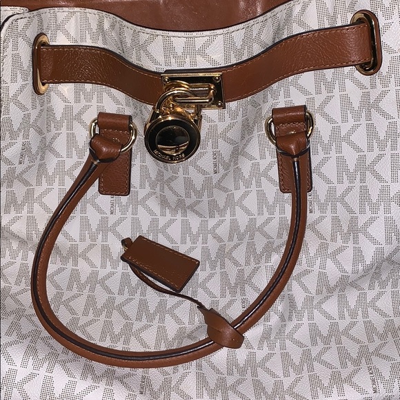 Got a new purse - Picture 7 of 7